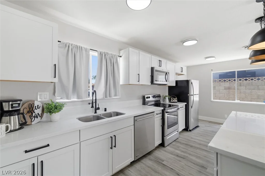5912 Velma, Las Vegas, NV 89108
