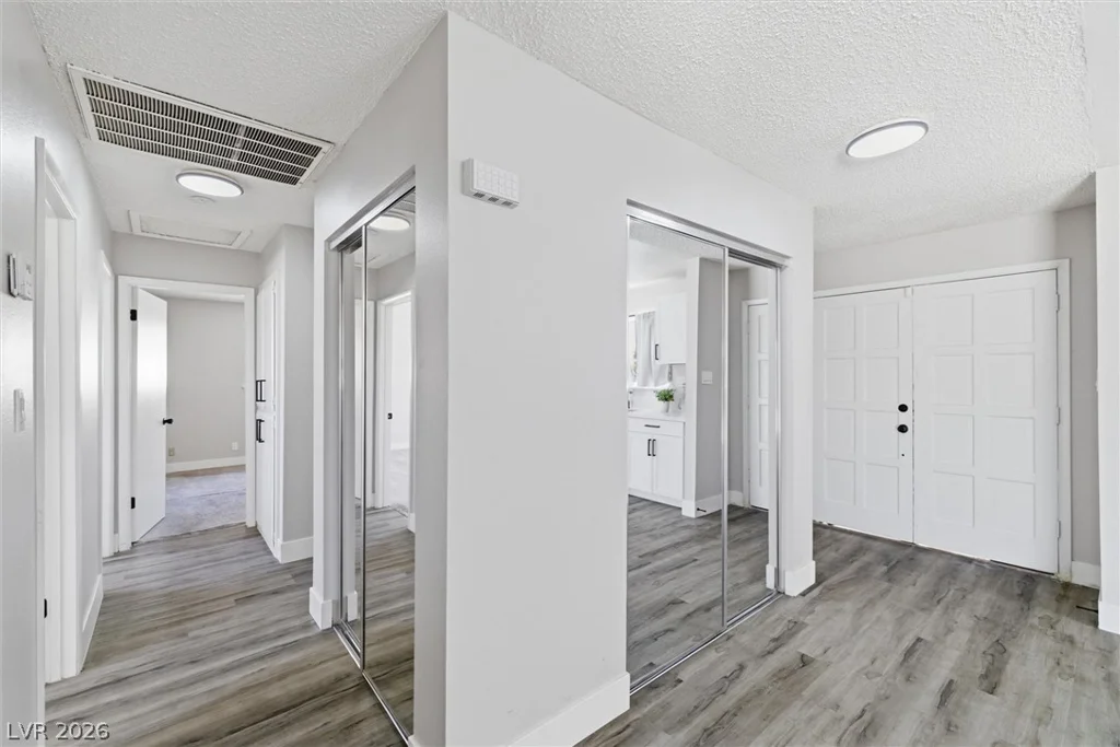 5912 Velma, Las Vegas, NV 89108