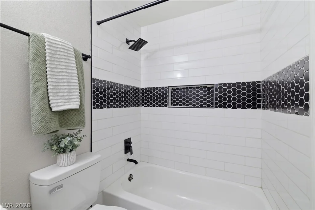 5912 Velma, Las Vegas, NV 89108