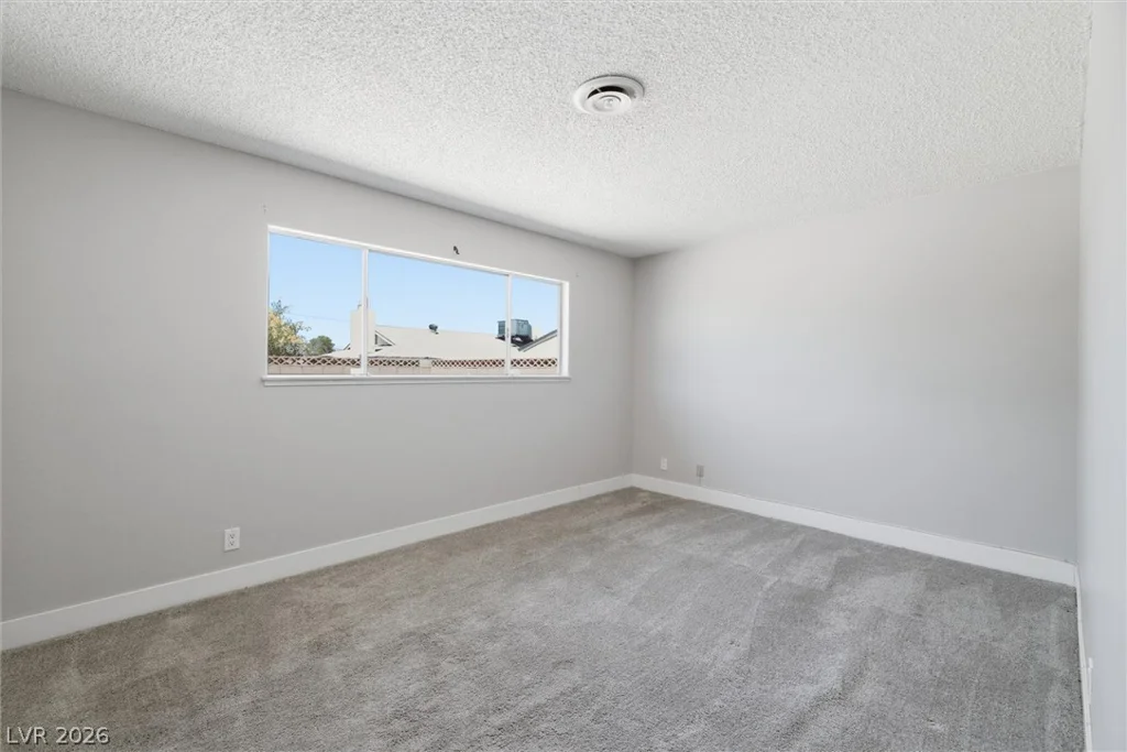 5912 Velma, Las Vegas, NV 89108