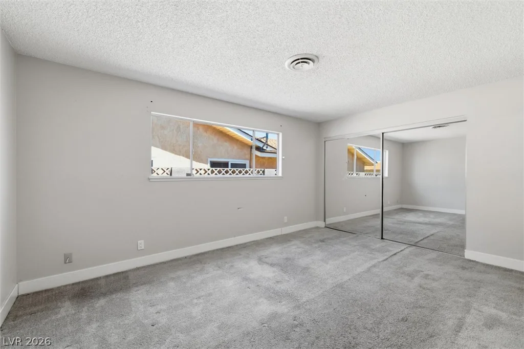 5912 Velma, Las Vegas, NV 89108