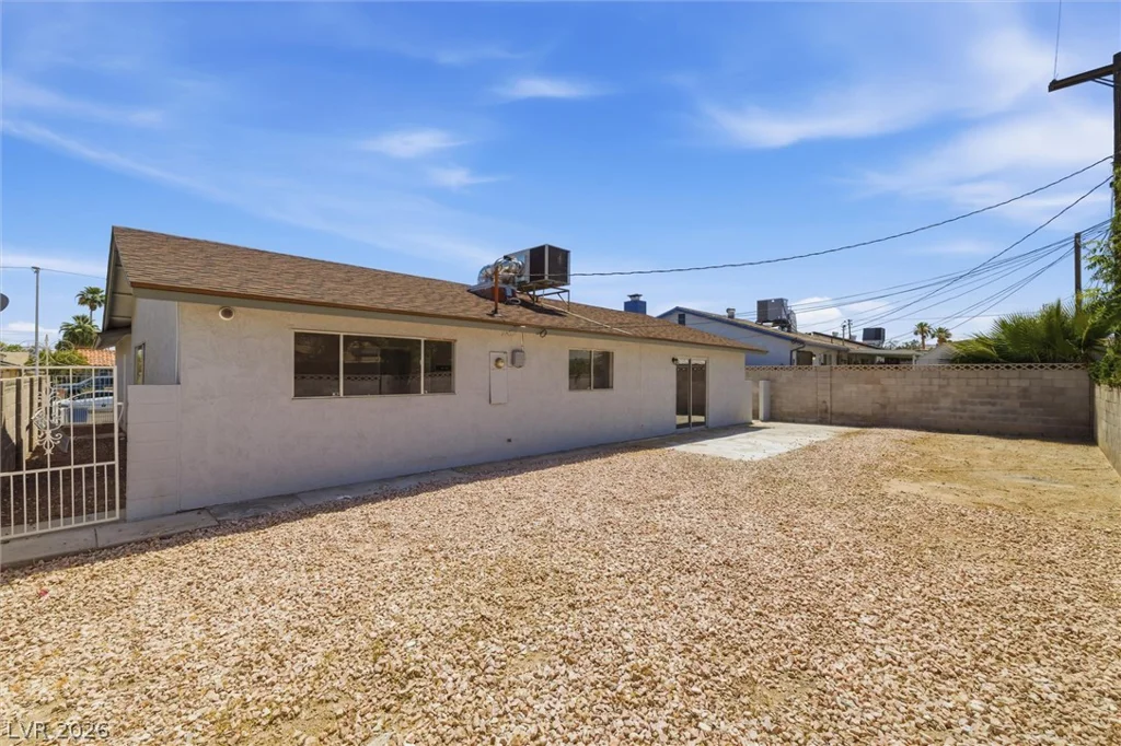 5912 Velma, Las Vegas, NV 89108