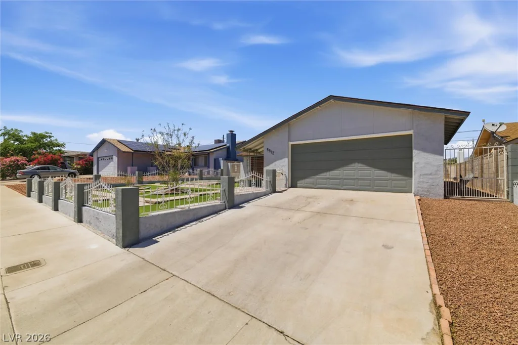 5912 Velma, Las Vegas, NV 89108