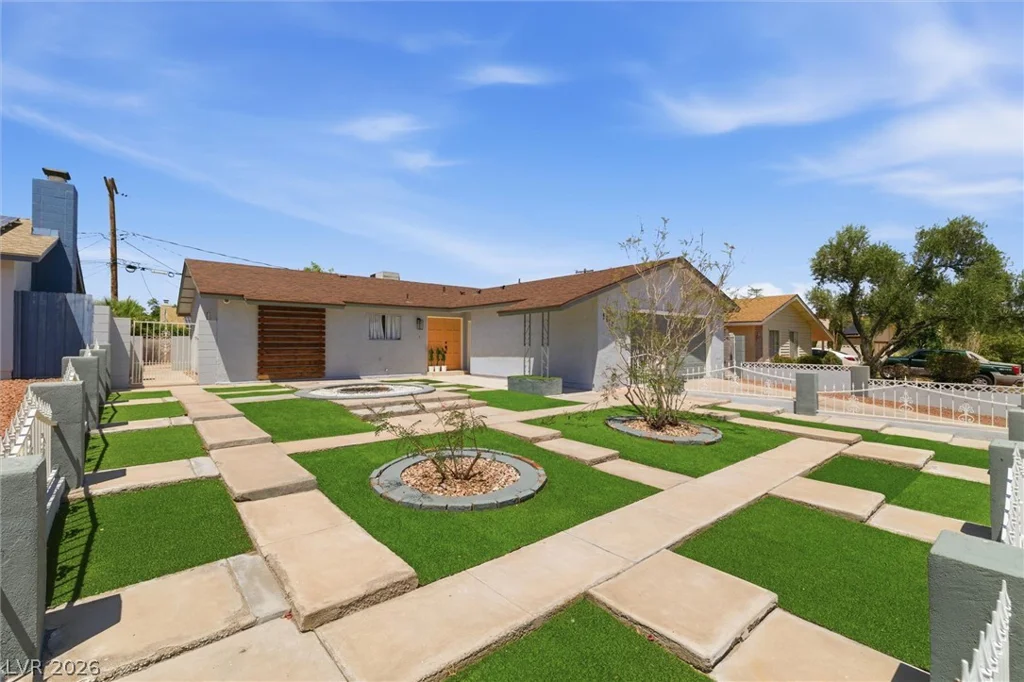 5912 Velma, Las Vegas, NV 89108