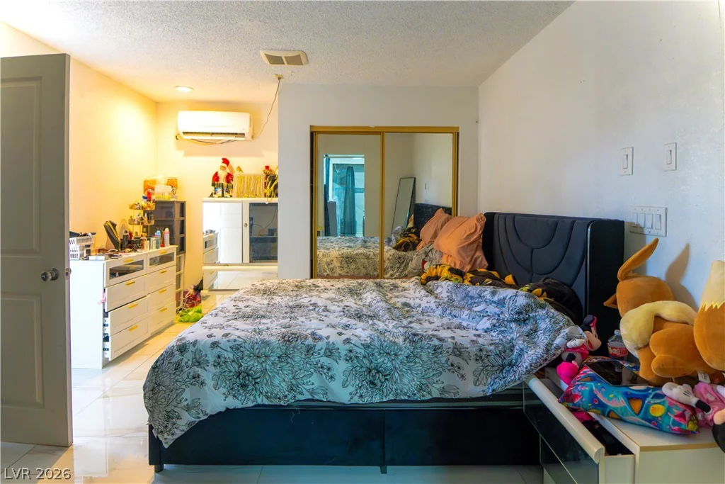 4701 Rip Van Winkle, Las Vegas, NV 89102