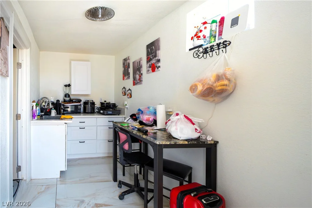 4701 Rip Van Winkle, Las Vegas, NV 89102