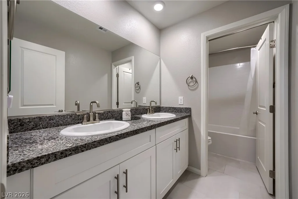 409 Winter Dove, Henderson, NV 89011