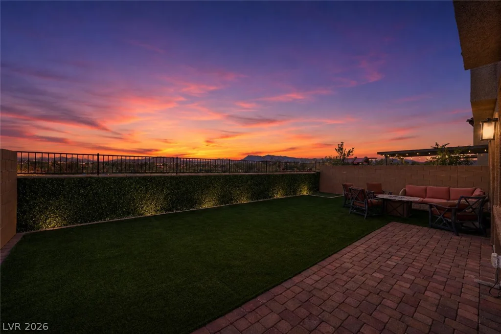 409 Winter Dove, Henderson, NV 89011