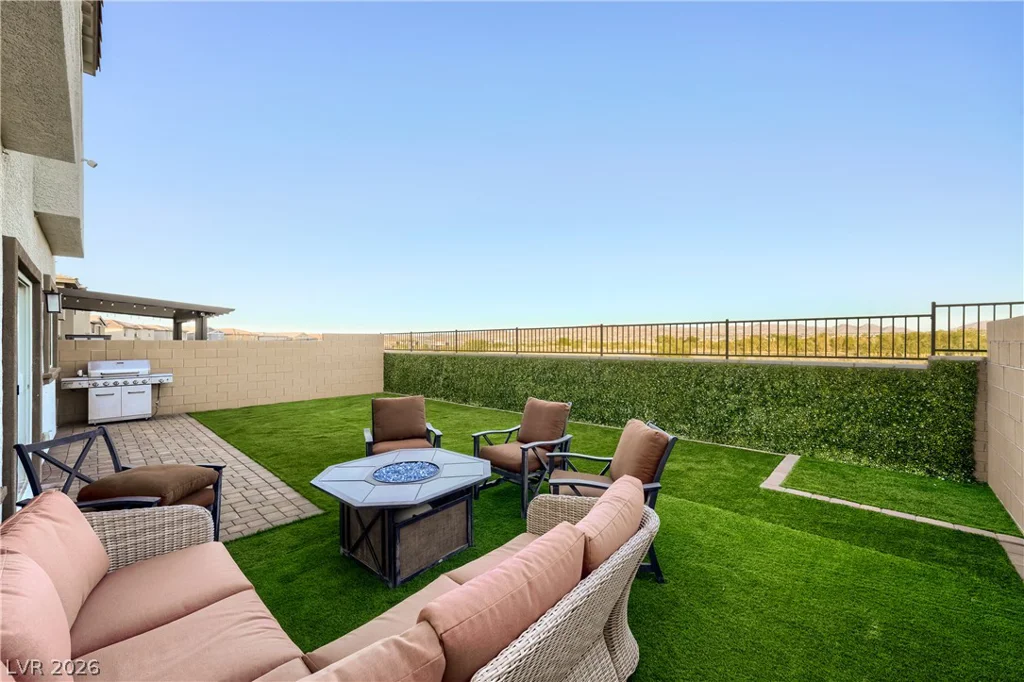 409 Winter Dove, Henderson, NV 89011