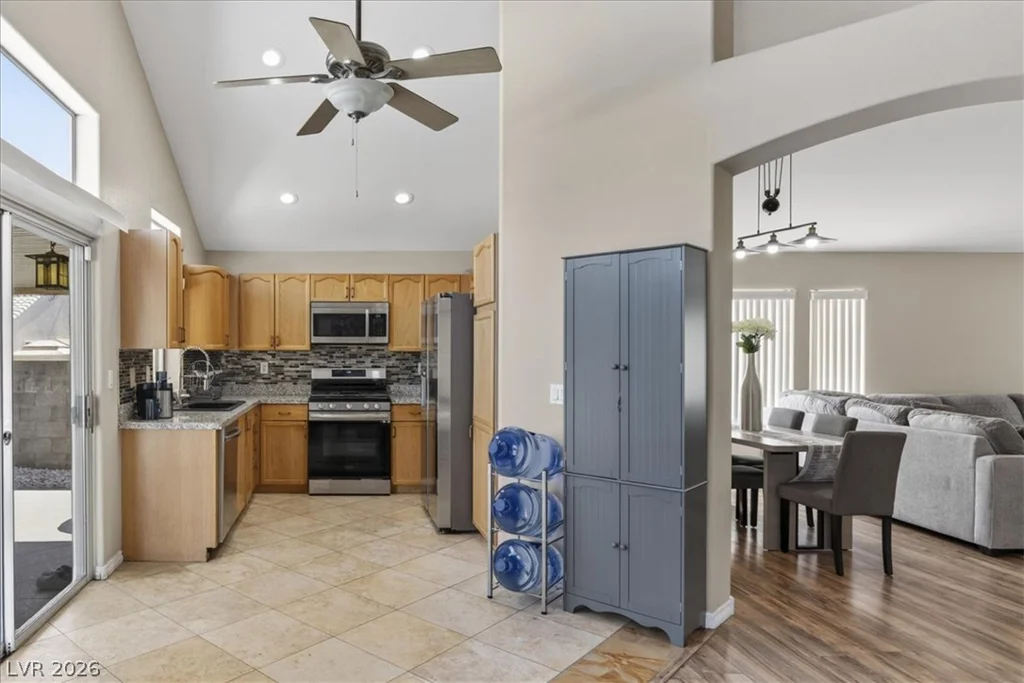 7924 McDowell, Las Vegas, NV 89129