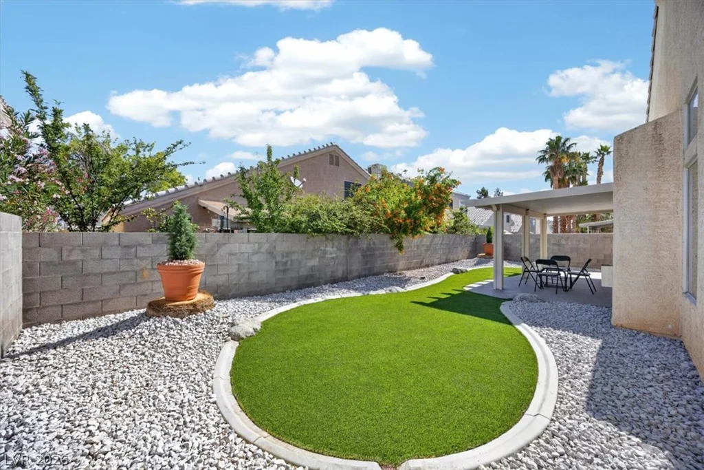 7924 McDowell, Las Vegas, NV 89129