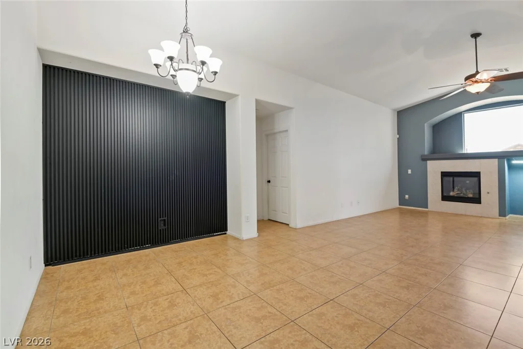 5904 Lady Carolina, North Las Vegas, NV 89081