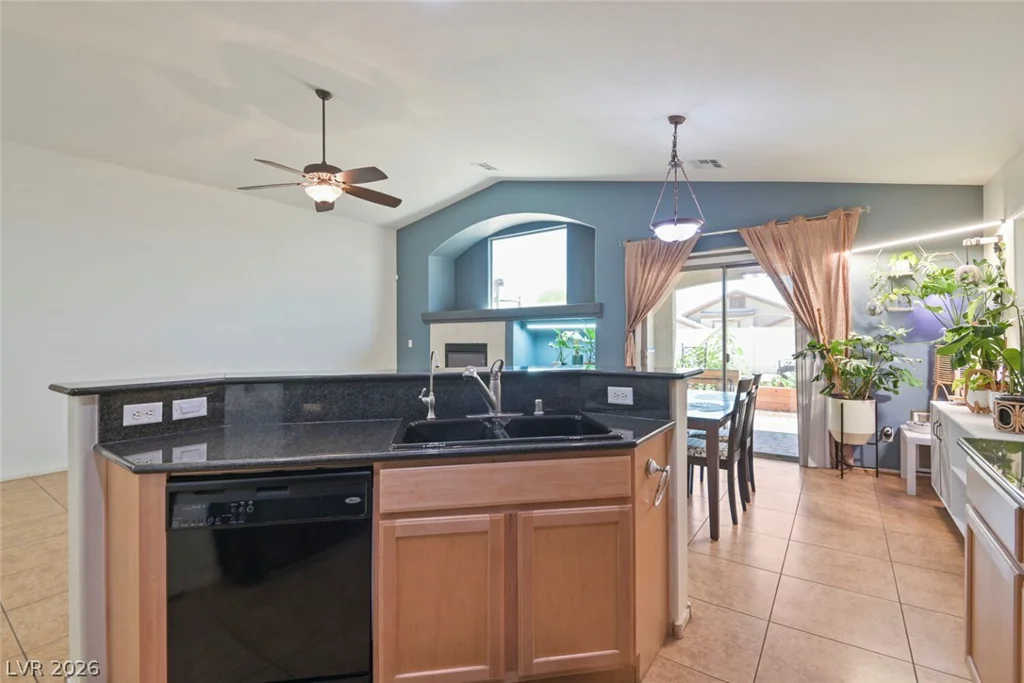 5904 Lady Carolina, North Las Vegas, NV 89081