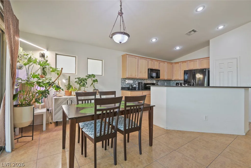 5904 Lady Carolina, North Las Vegas, NV 89081