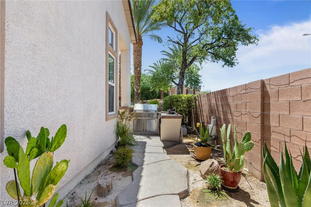 6538 Green Sparrow, North Las Vegas, NV 89084