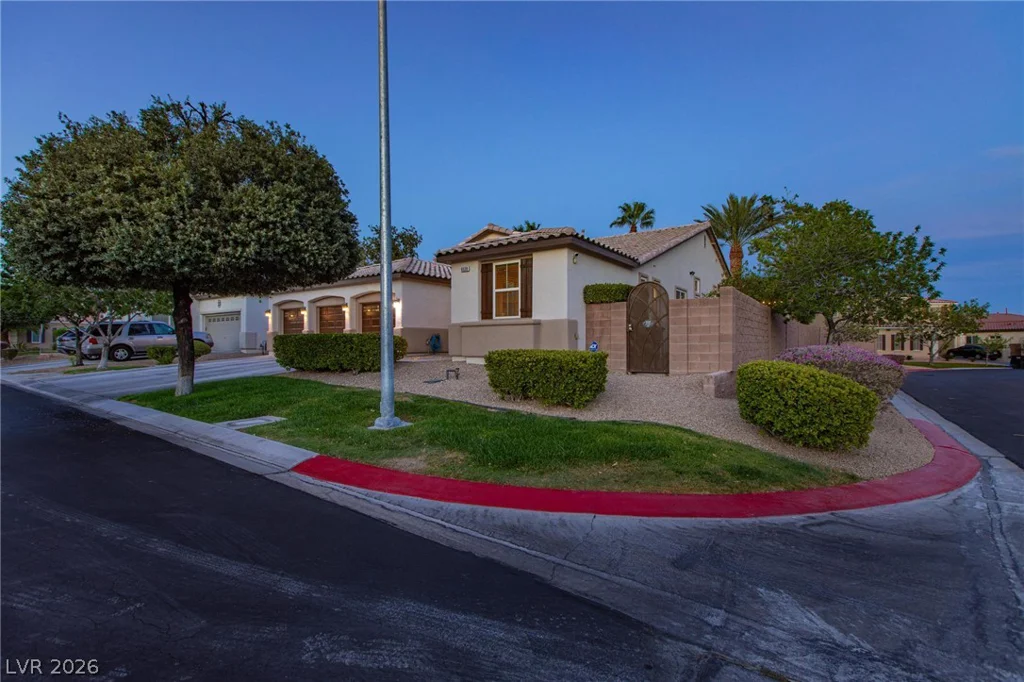 6538 Green Sparrow, North Las Vegas, NV 89084