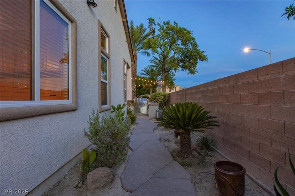 6538 Green Sparrow, North Las Vegas, NV 89084