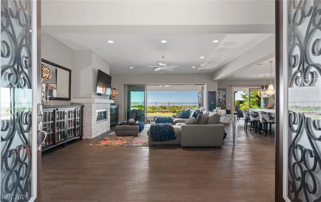 32 Olympia Chase, Las Vegas, NV 89141