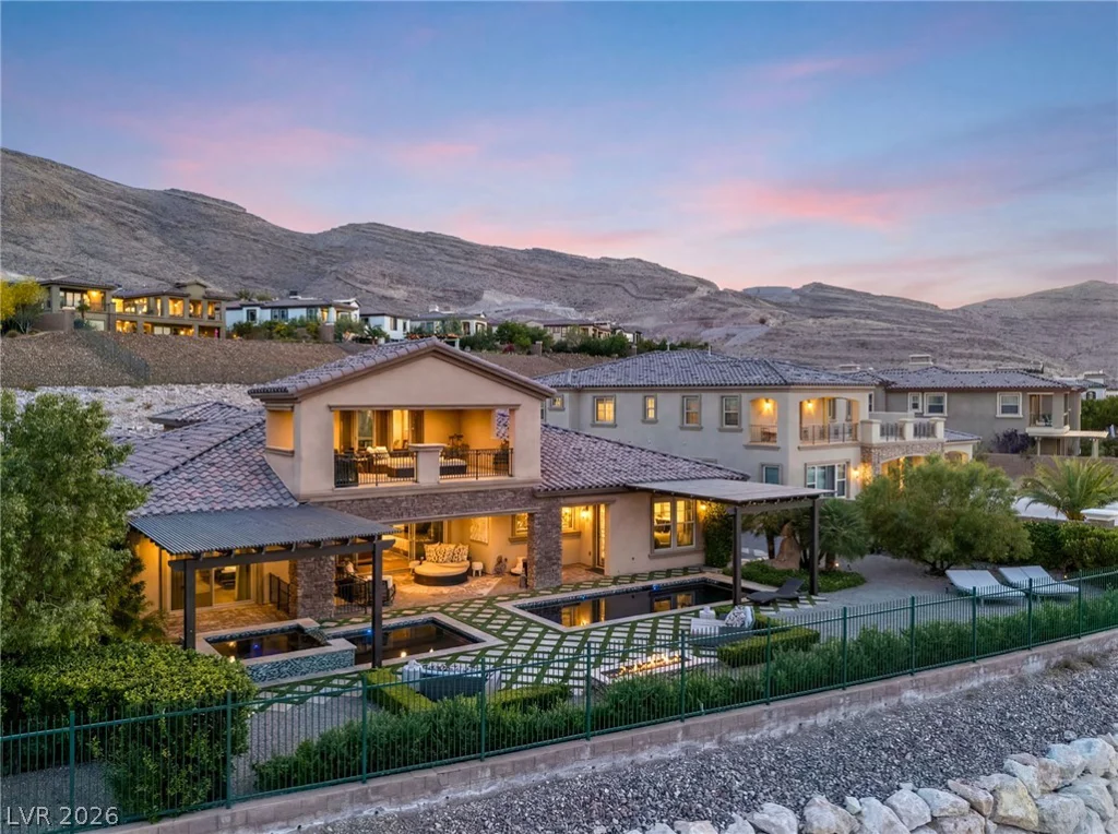 32 Olympia Chase, Las Vegas, NV 89141