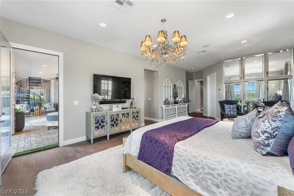 32 Olympia Chase, Las Vegas, NV 89141