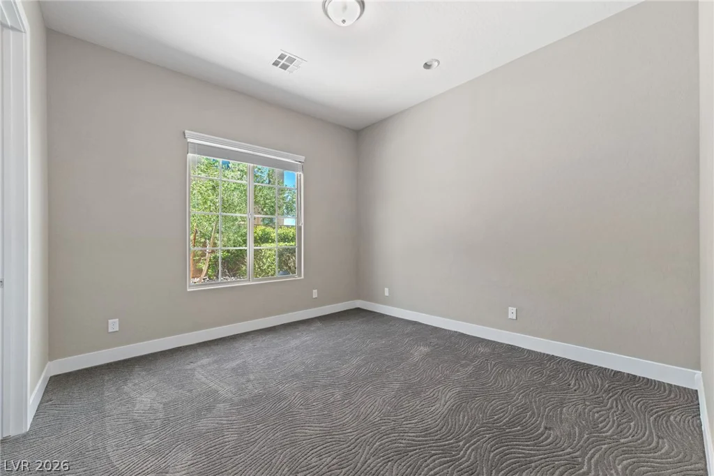 32 Olympia Chase, Las Vegas, NV 89141