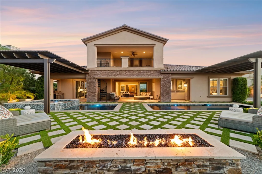 32 Olympia Chase, Las Vegas, NV 89141