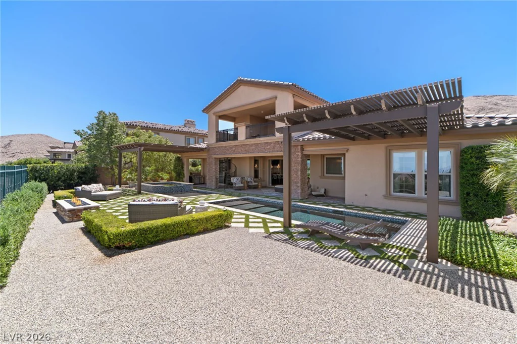 32 Olympia Chase, Las Vegas, NV 89141