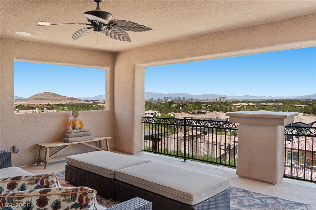 32 Olympia Chase, Las Vegas, NV 89141