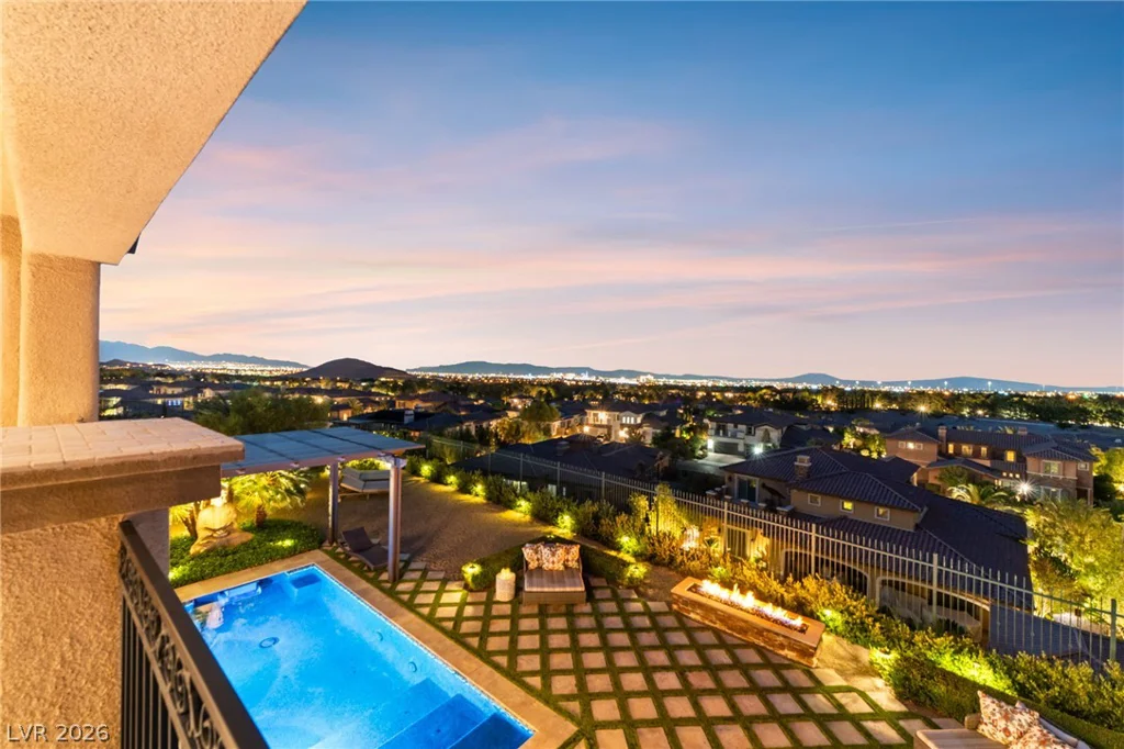 32 Olympia Chase, Las Vegas, NV 89141