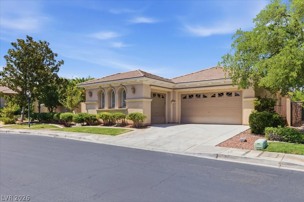 10860 Sterling Forest, Las Vegas, NV 89135