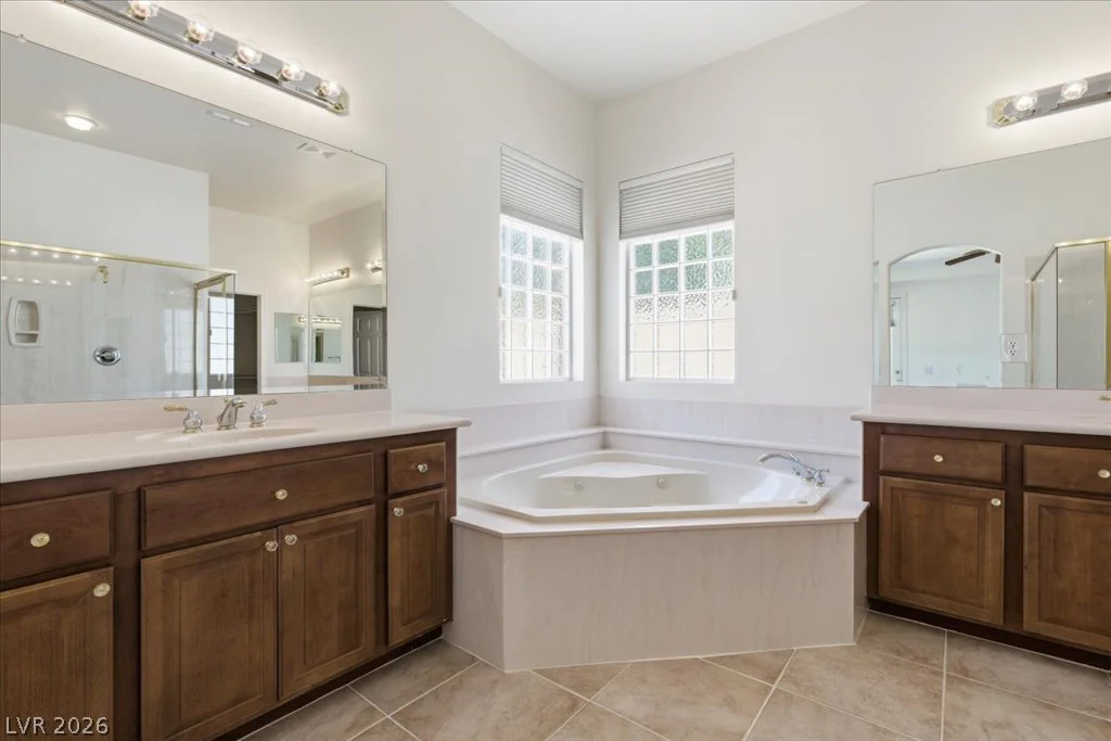 10860 Sterling Forest, Las Vegas, NV 89135