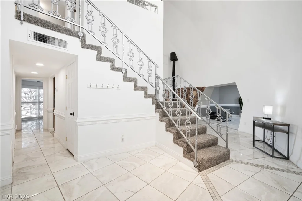 7215 Ullom, Las Vegas, NV 89118