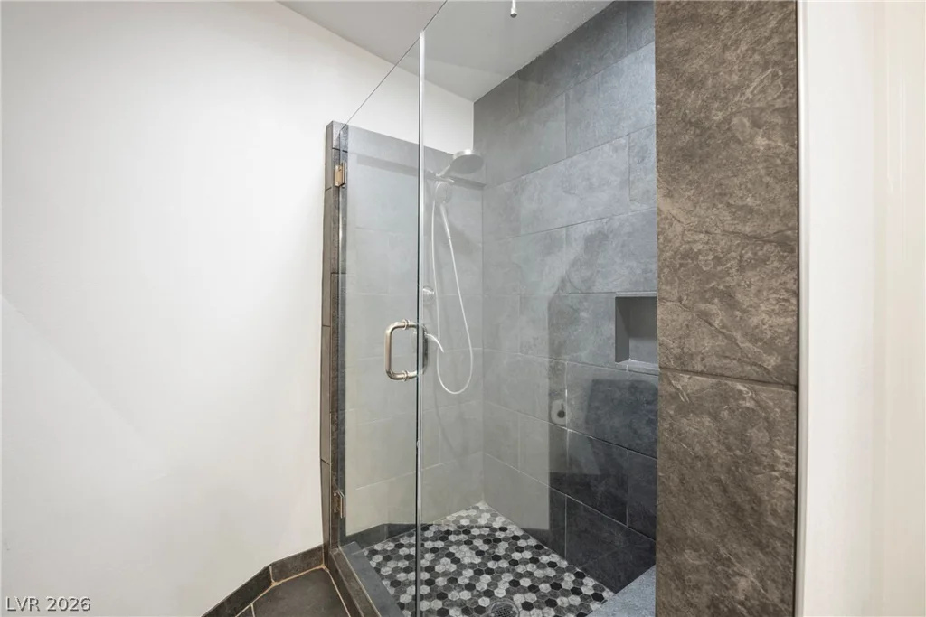 7215 Ullom, Las Vegas, NV 89118