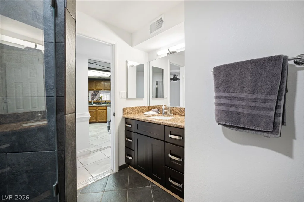 7215 Ullom, Las Vegas, NV 89118