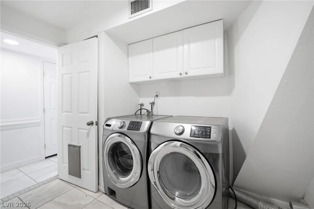 7215 Ullom, Las Vegas, NV 89118