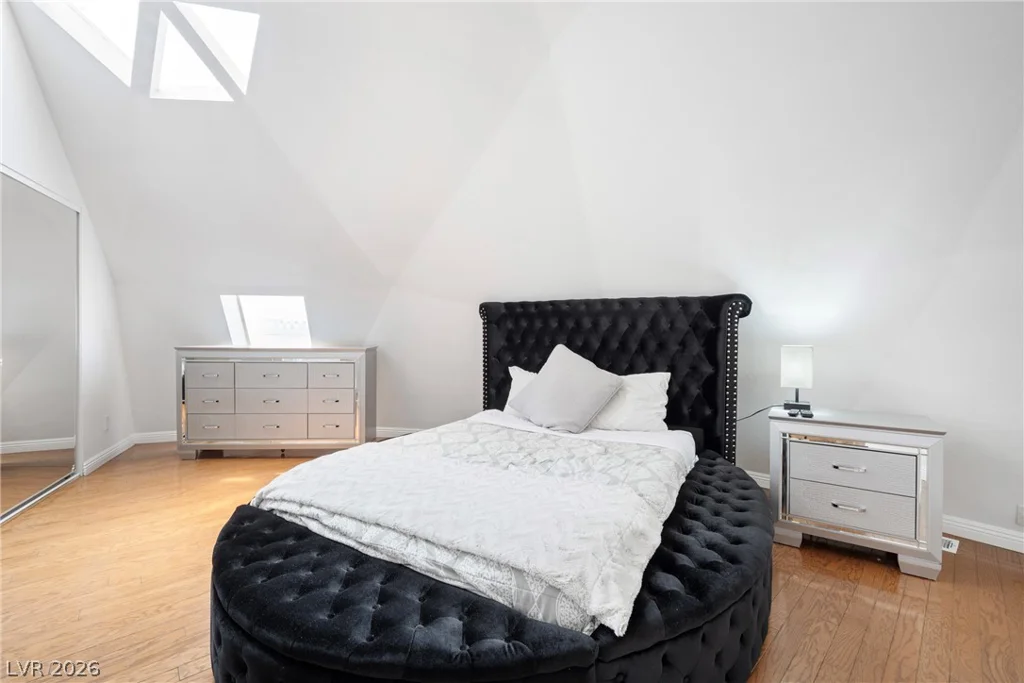 7215 Ullom, Las Vegas, NV 89118
