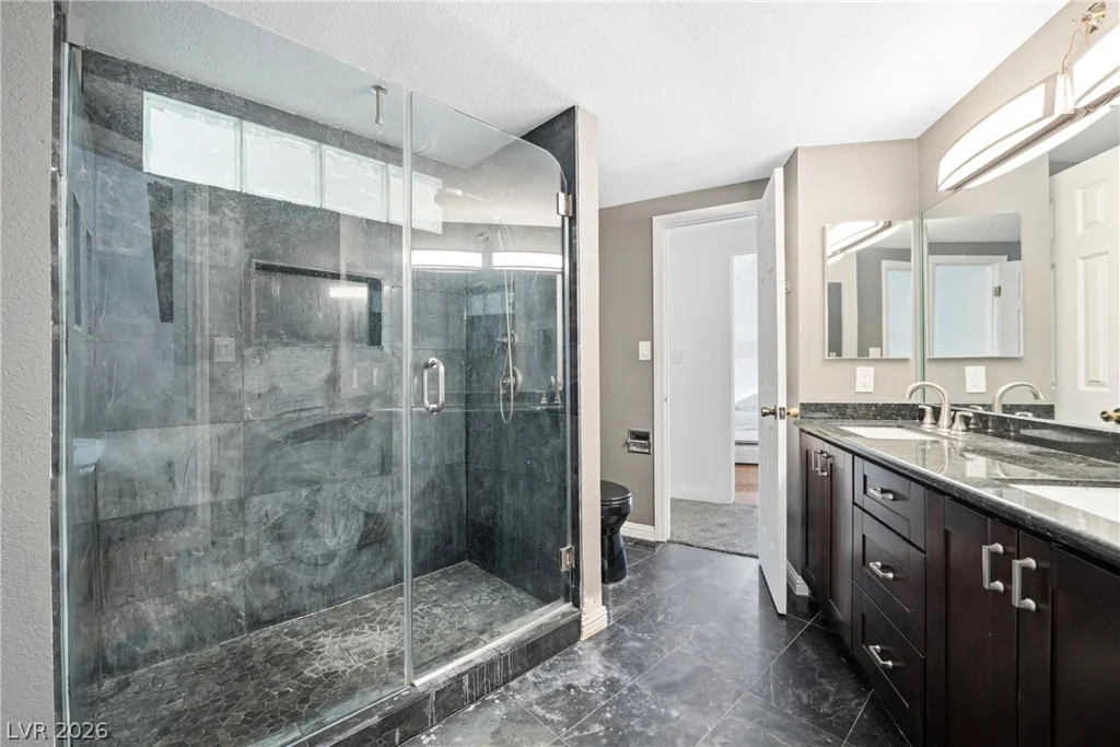 7215 Ullom, Las Vegas, NV 89118