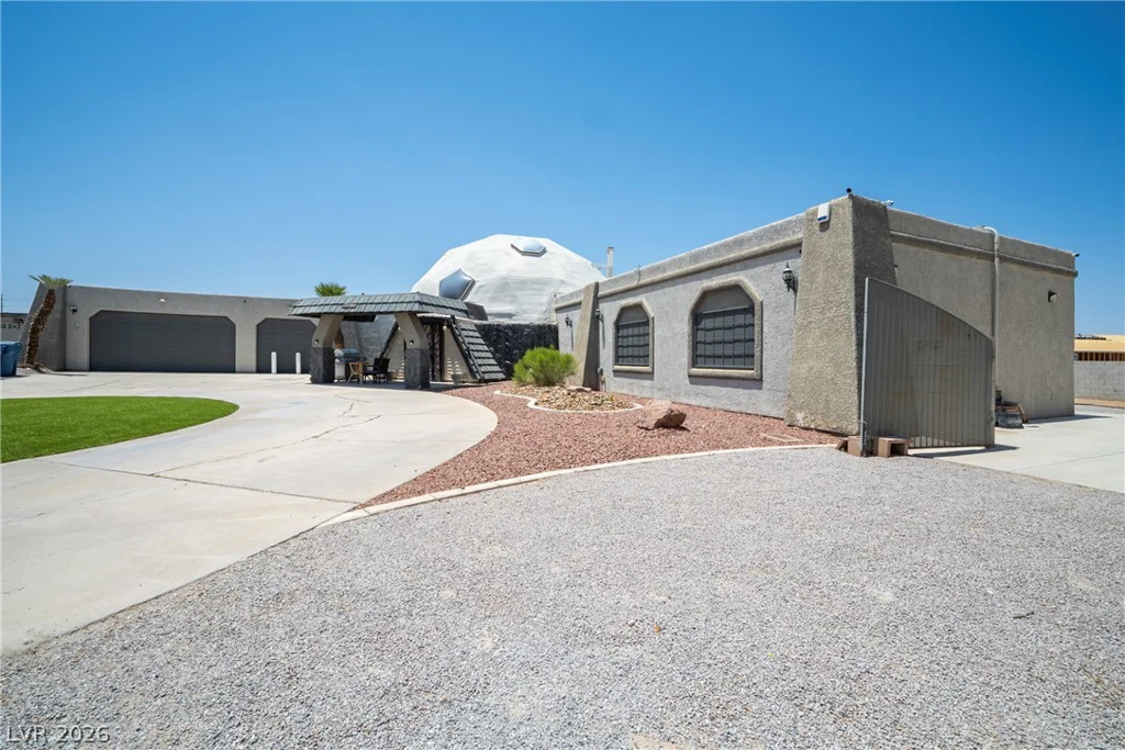 7215 Ullom, Las Vegas, NV 89118