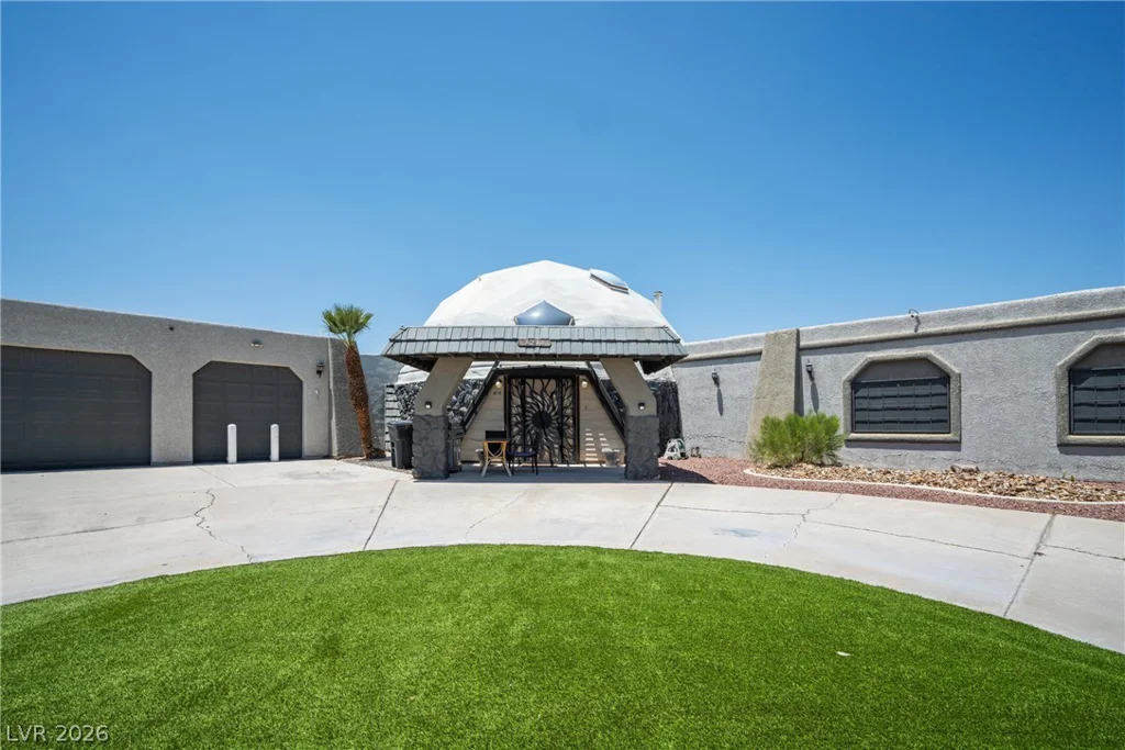 7215 Ullom, Las Vegas, NV 89118