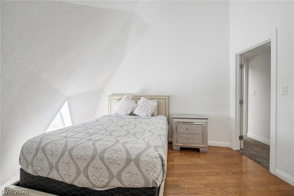 7215 Ullom, Las Vegas, NV 89118