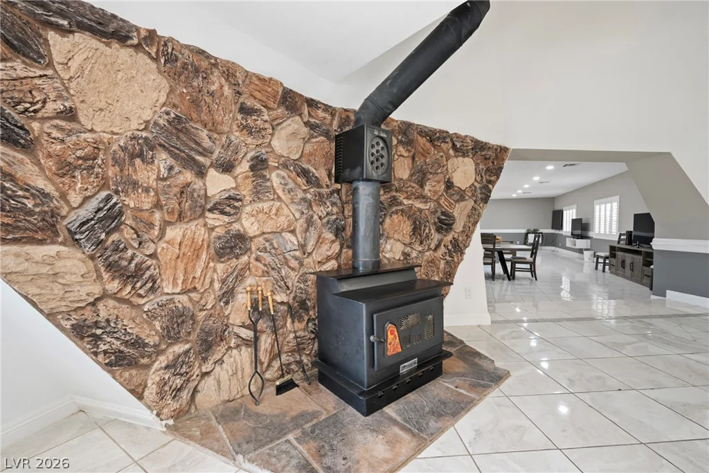 7215 Ullom, Las Vegas, NV 89118