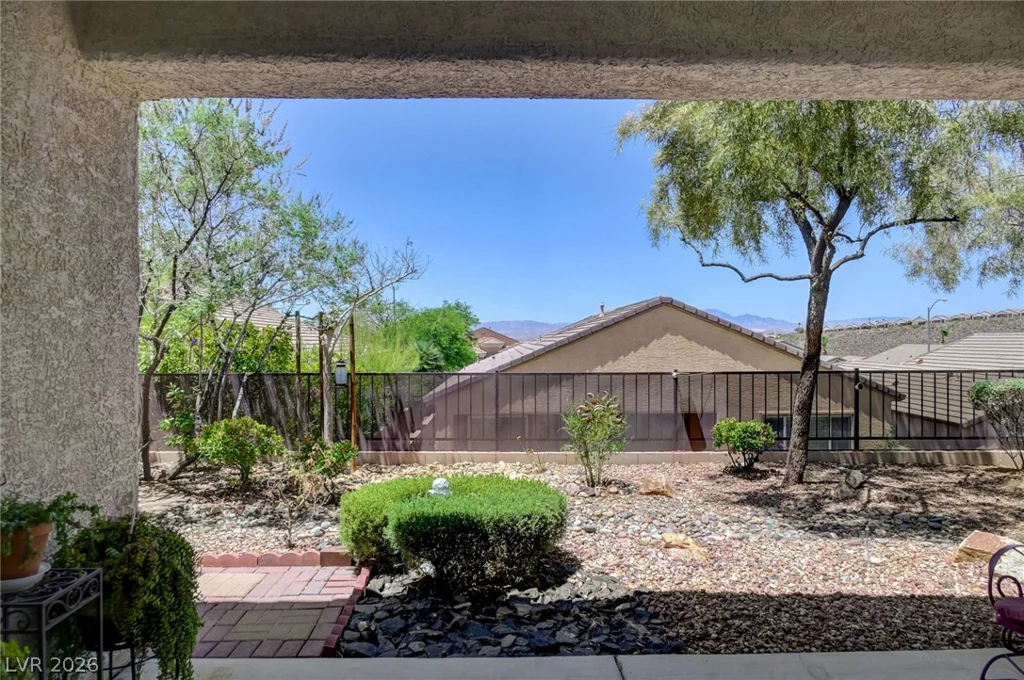 2521 Crater Rock, Henderson, NV 89044