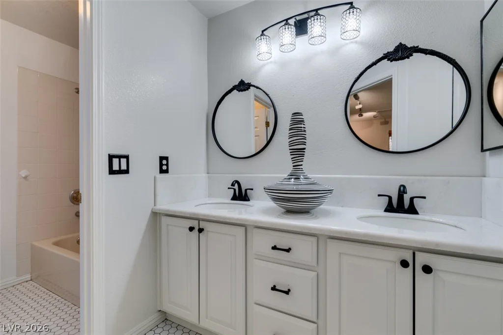 11025 Arbor Pine, Las Vegas, NV 89144