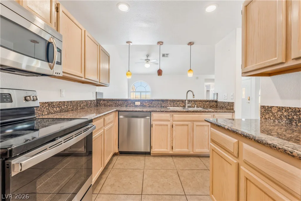 3636 Angela Robin, Las Vegas, NV 89129