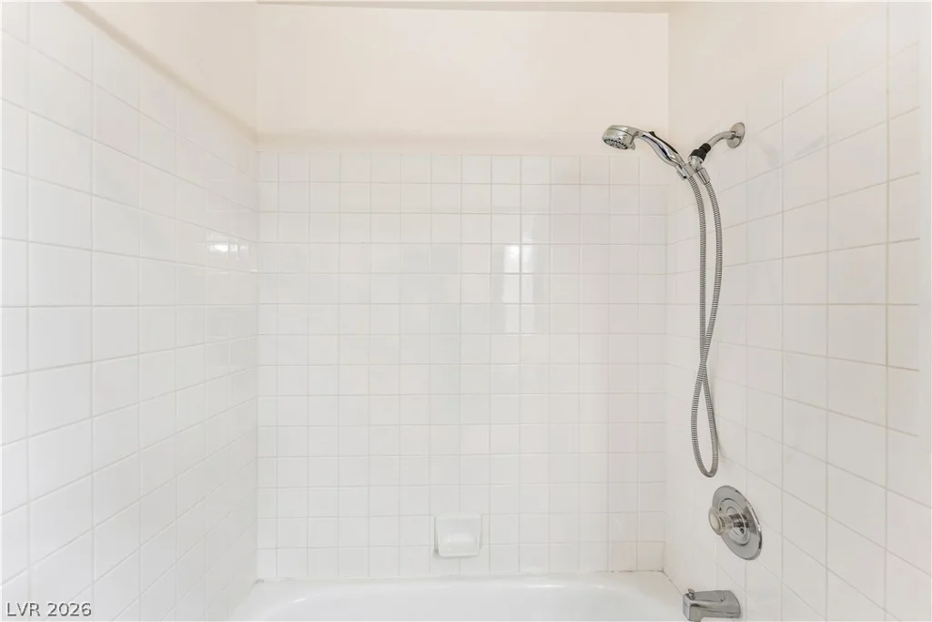 3636 Angela Robin, Las Vegas, NV 89129