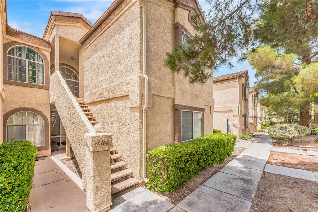 3636 Angela Robin, Las Vegas, NV 89129