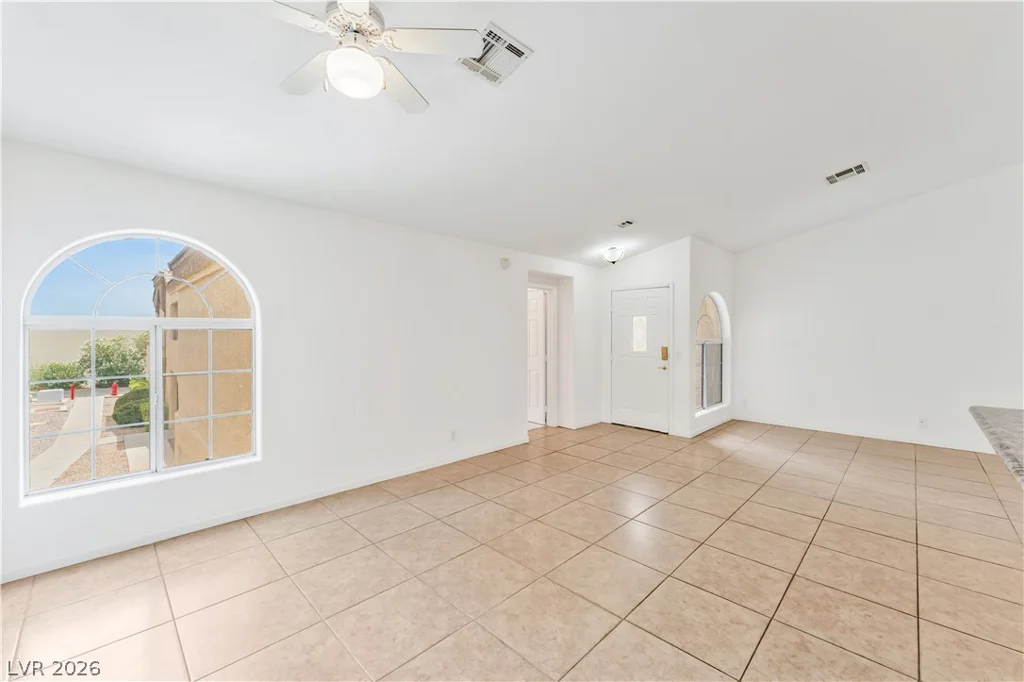 3636 Angela Robin, Las Vegas, NV 89129