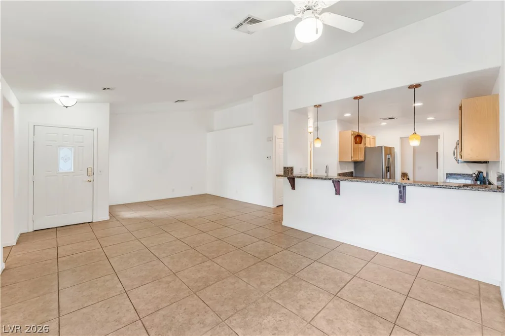 3636 Angela Robin, Las Vegas, NV 89129