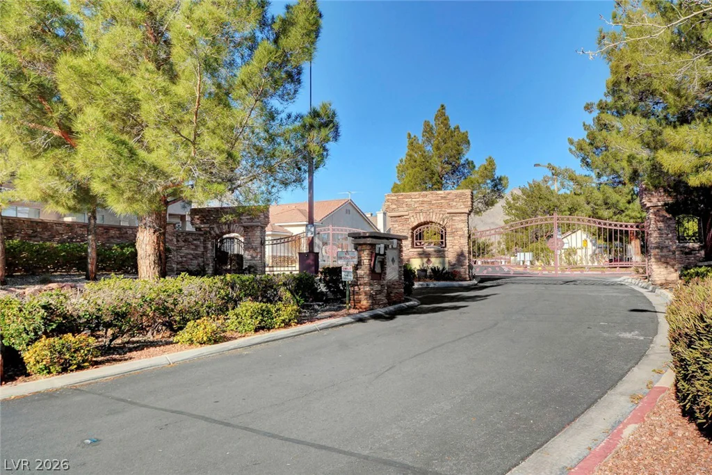 10304 Pacific Summerset, Las Vegas, NV 89144