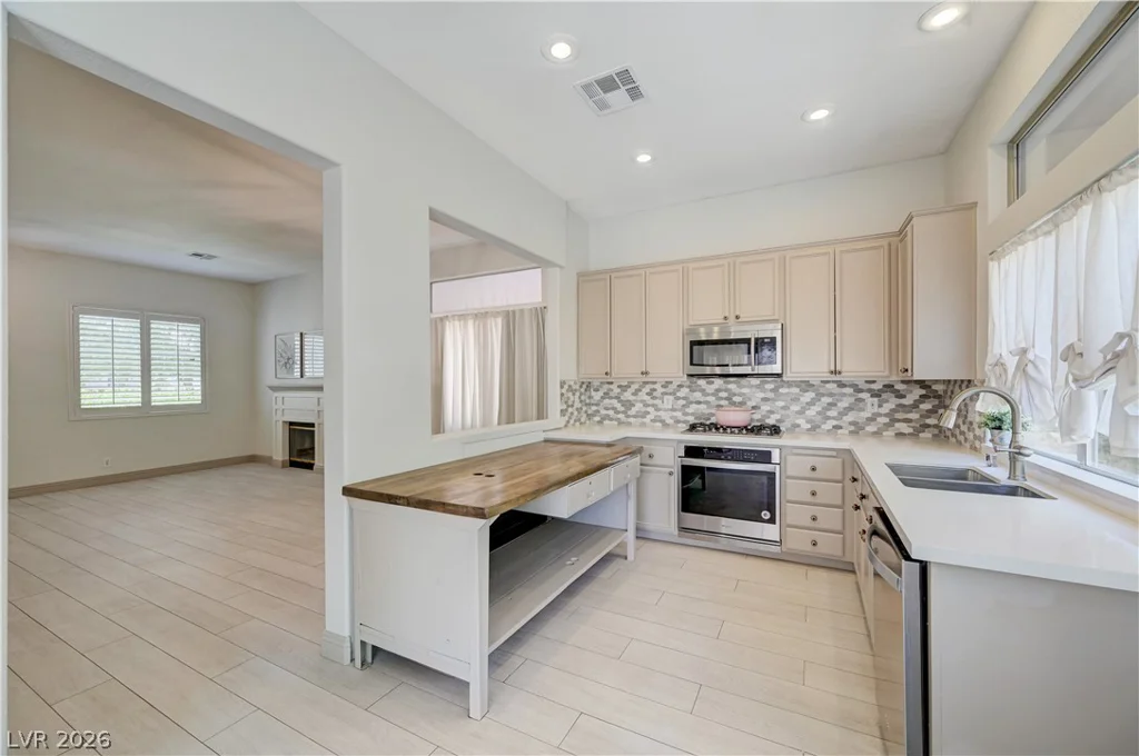 10304 Pacific Summerset, Las Vegas, NV 89144